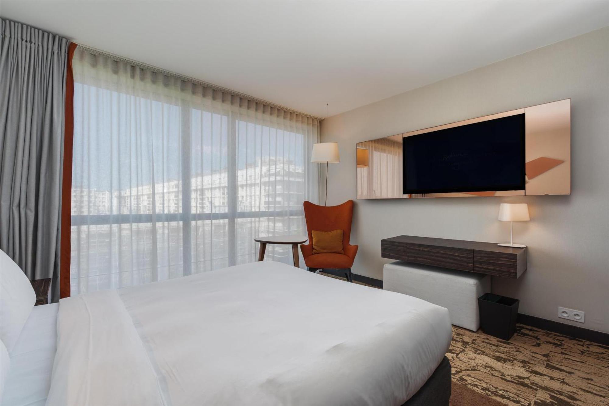 Radisson Blu Hotel, Paris Boulogne Exterior photo